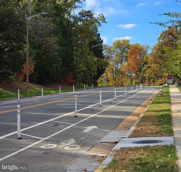 Building Photo - 2500 N Van Dorn St