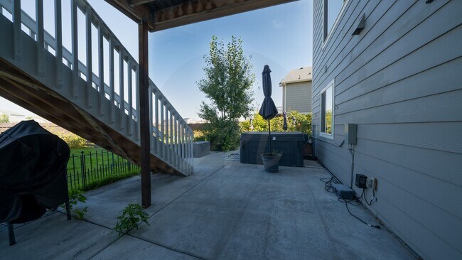 Building Photo - Stunning Two-Story in Desirable Lorson Ranch