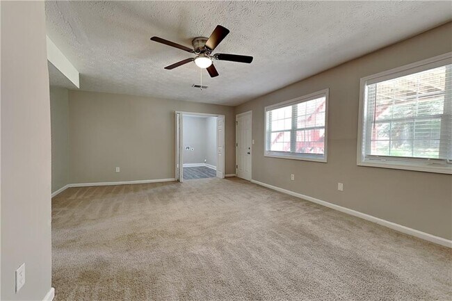 Building Photo - 21 Leighs Grove Way