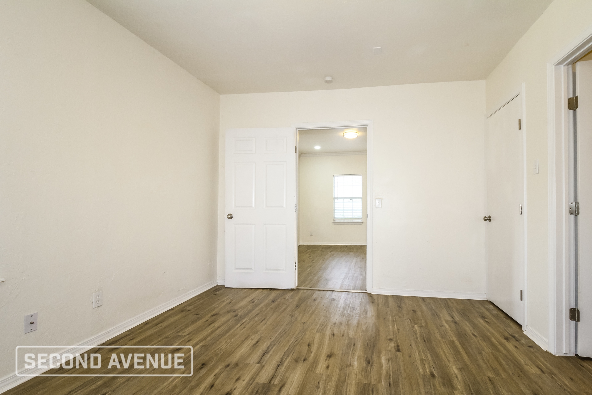 Building Photo - 1521 S Blackwelder Ave