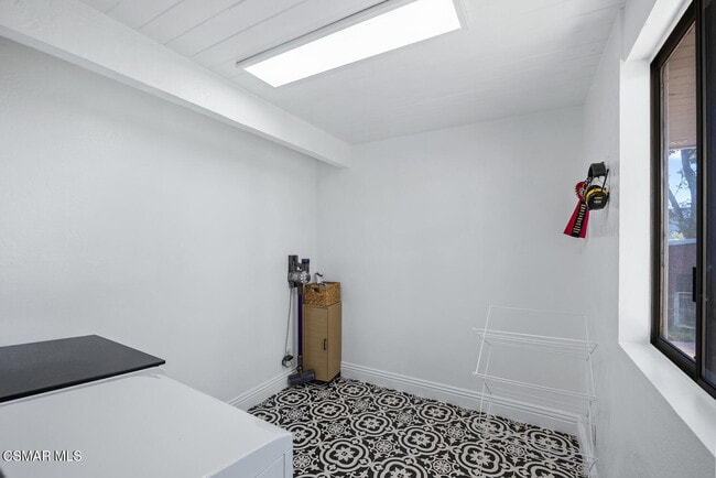 Building Photo - 11316 Barranca Rd