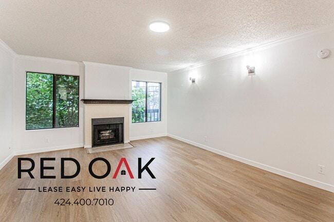 Building Photo - 1522 N Formosa Ave