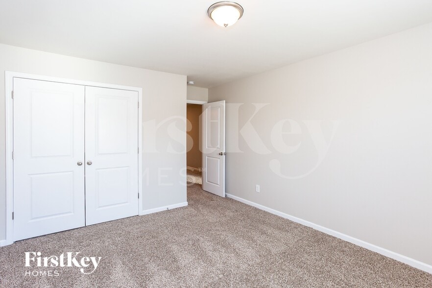 Building Photo - 10724 Rivergate Dr NW