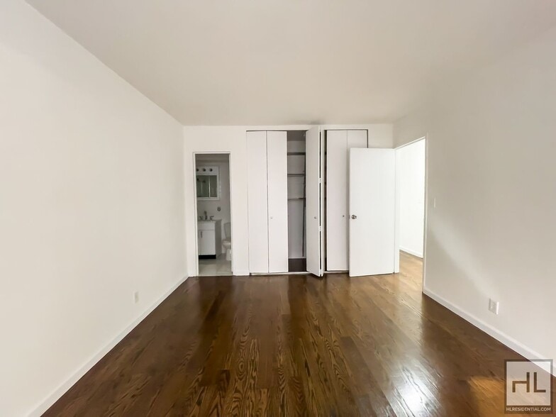 Building Photo - EAST 56 STREET