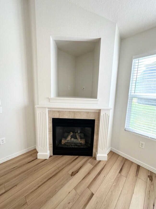 Building Photo - 3915 Washington Ave