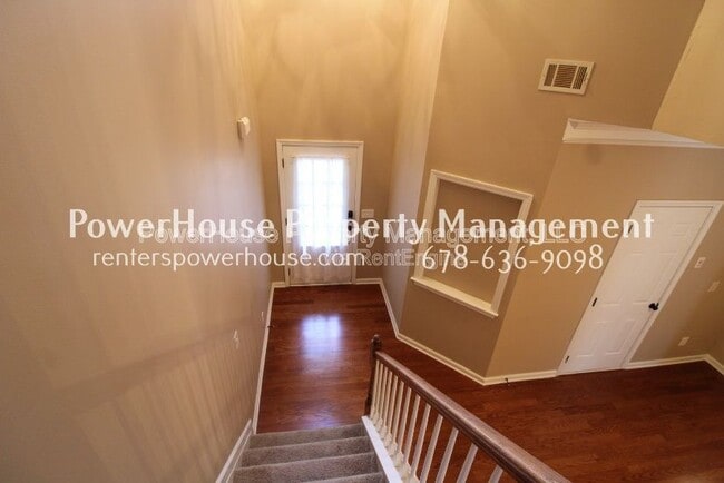 Building Photo - 4830 Hastings Terrace