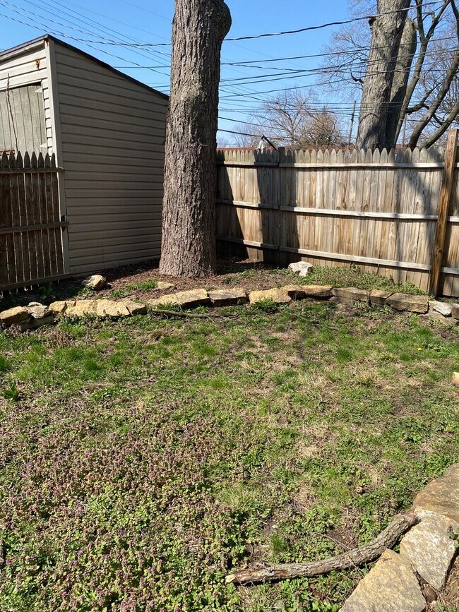 Building Photo - 2531 Deming Ave