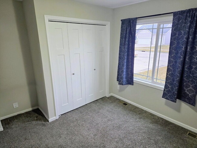 Building Photo - 950 8th St