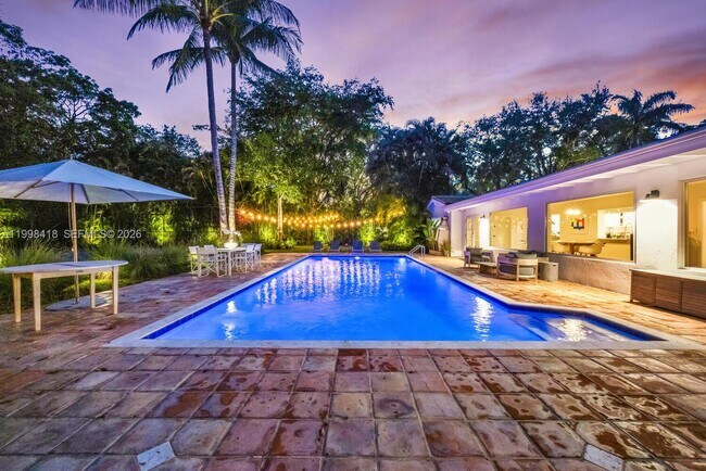 Building Photo - 6140 SW 90th St