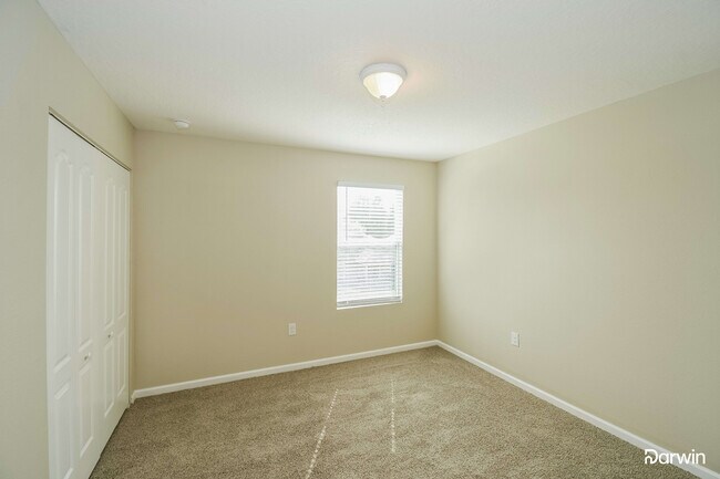 Building Photo - 3862 Falcon Crest Dr