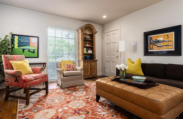 Building Photo - 5122 W Amherst Ave