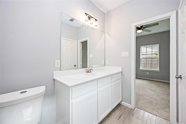 Building Photo - 4507 White Rock St