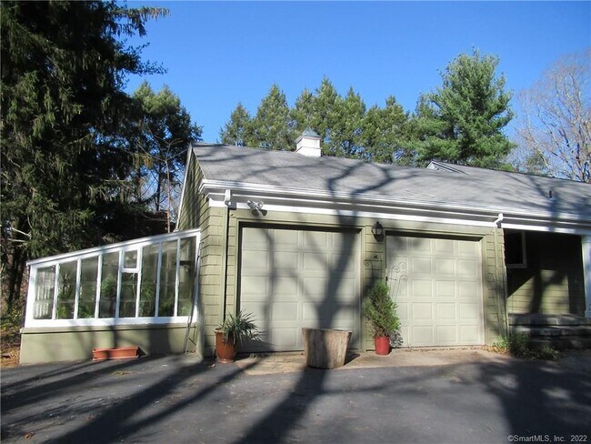 Building Photo - 11 Burnt Swamp Rd