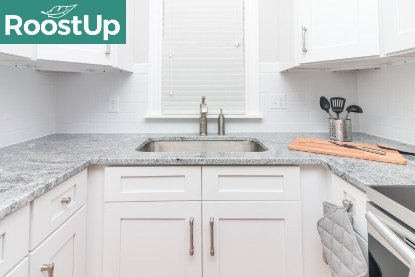 Building Photo - Furnished Bedroom with Private Bath in East Boston