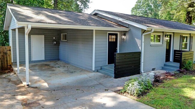 Building Photo - 4985 Crowe Dr SE