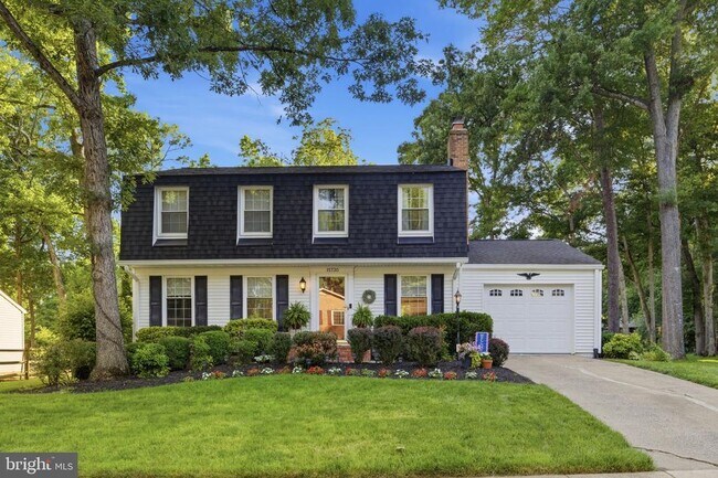 Building Photo - 15730 Vista Dr