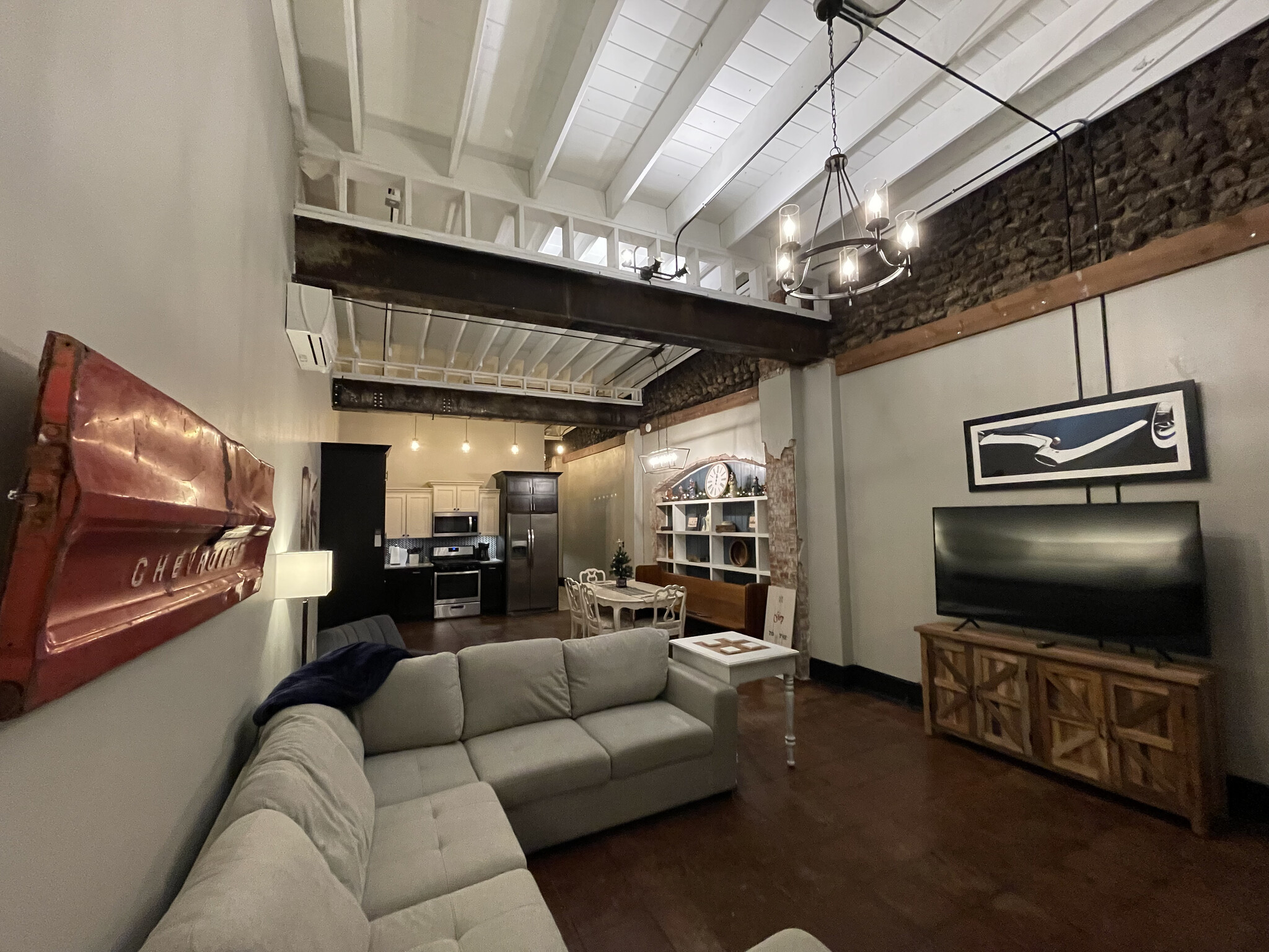 Stylish Living room with smart tv and sleeper sofa - 725 S Baker St