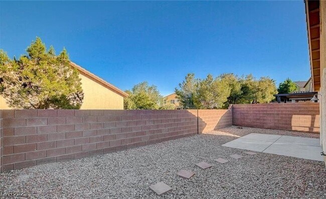 Building Photo - 1428 Dream Bridge Dr