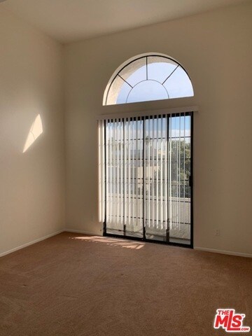 Building Photo - 4353 Coldwater Canyon Ave