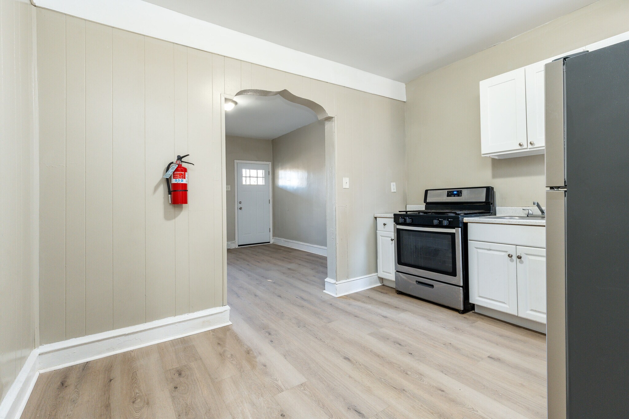 Building Photo - 3864 W Girard Ave