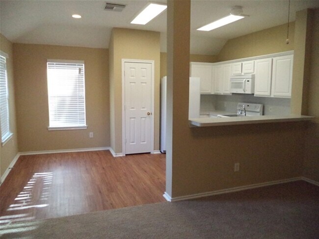 Building Photo - 5214 Flax Bourton St