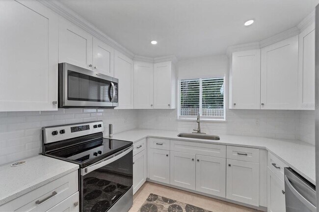 Building Photo - 2738 Tangelo Dr