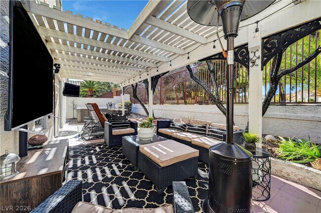 Building Photo - 1405 Sunblush Ln