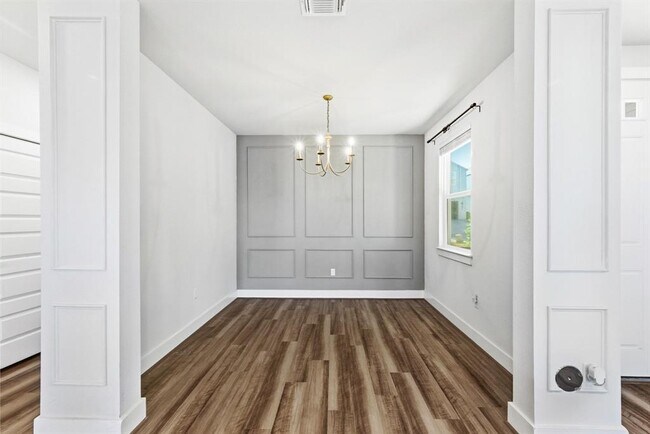 Building Photo - 7416 Travertine Spring Dr