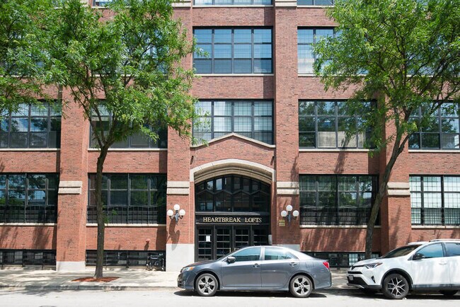 Primary Photo - 17 N Loomis St