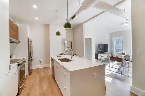 Building Photo - 33 E Court St