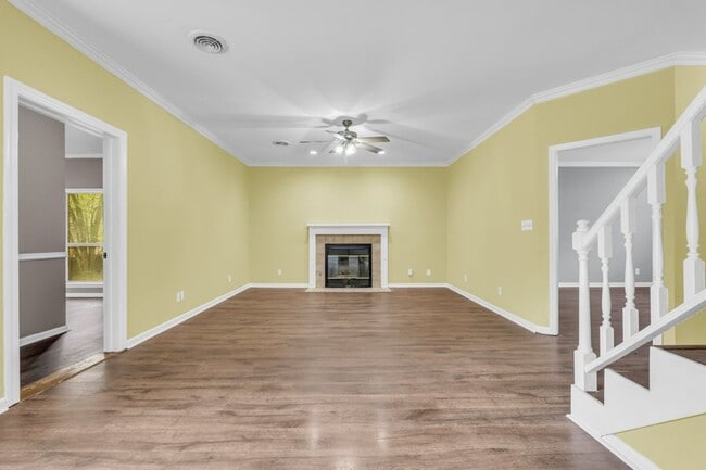 Building Photo - Renovated 4 Bedroom 3 Home for Rent!