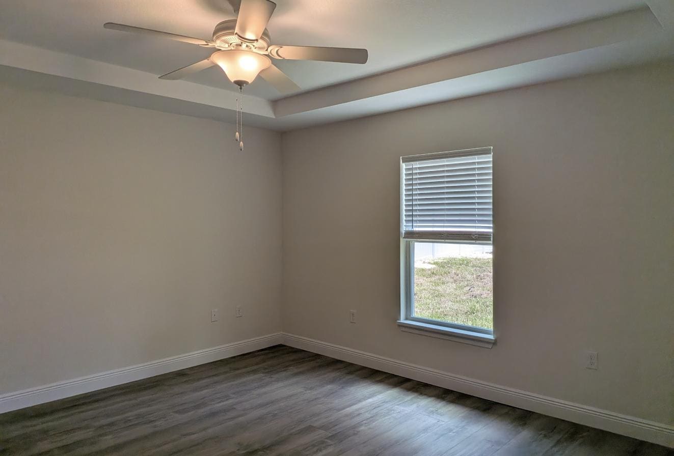 Building Photo - 7627 N Gray Ter