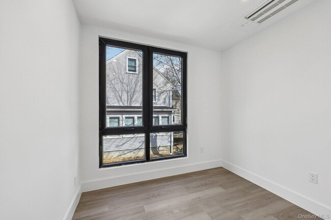 Building Photo - 325 Manville Rd