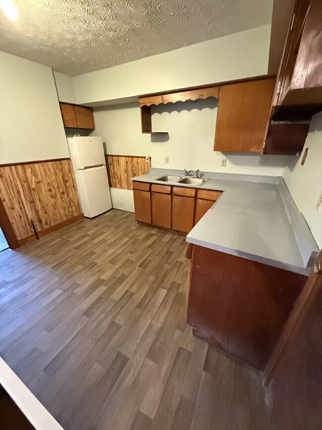 Building Photo - 1 Bedroom Apartment in Piffard – Available Immediately