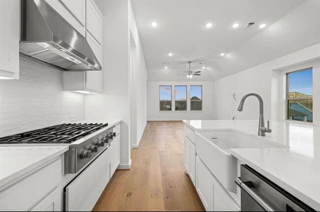 Building Photo - 1116 Addison Ln