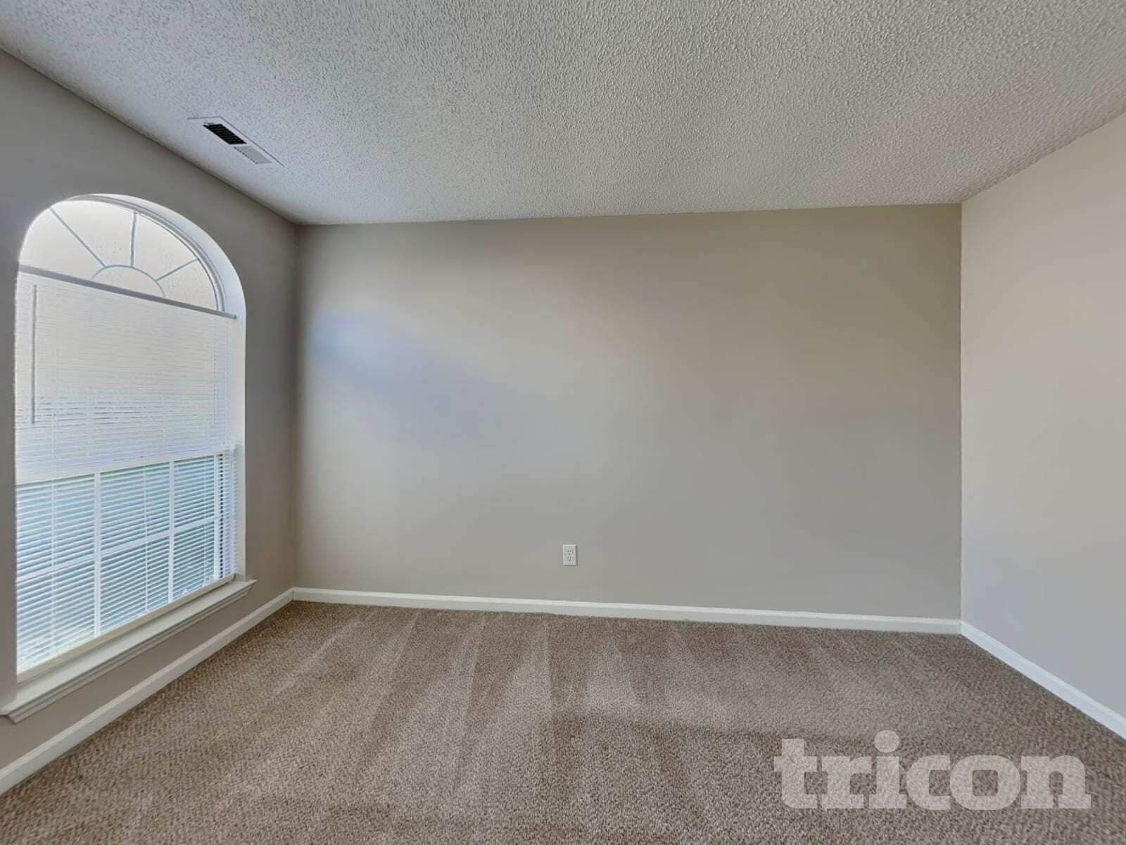 Building Photo - 11123 White Stag Dr