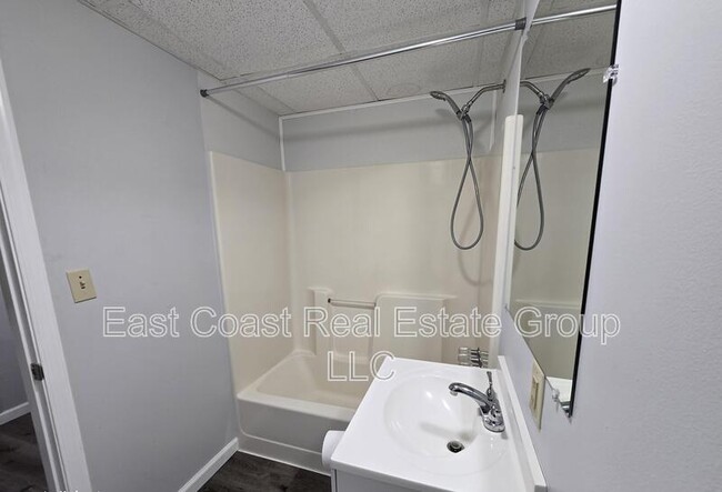 Building Photo - 6914 Turnberry Ct