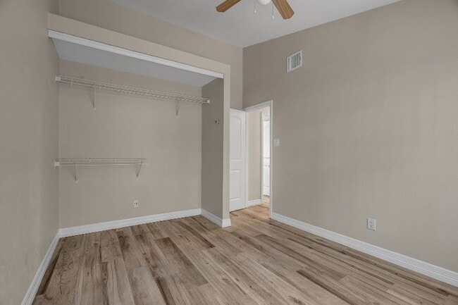 Building Photo - "Fantastic 3-Bedroom, 2 Bath Home in Prime...