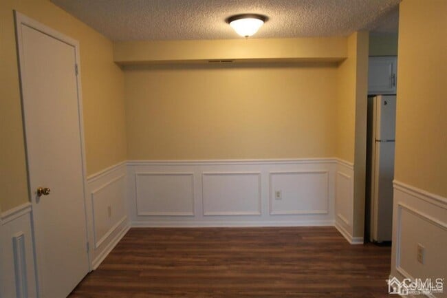 Building Photo - 1618 Aspen Dr