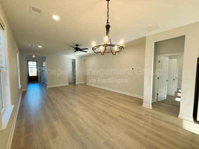 Building Photo - 8650 Windsor Hill Blvd