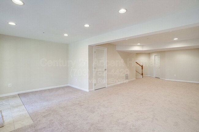 Building Photo - 23515 Forest Haven Way