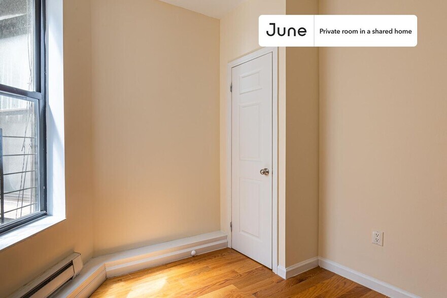 Building Photo - Room in Shared 4 bed/2 bath home