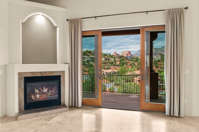 Building Photo - Unfurnished West Sedona Home, 1-year long-...