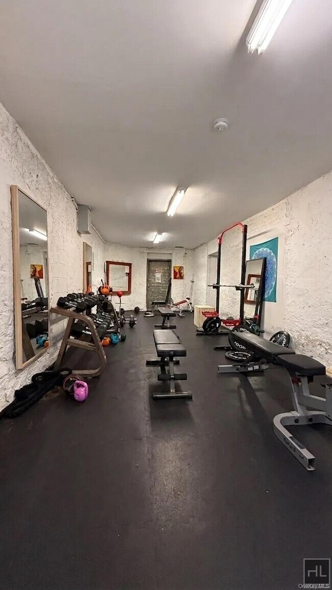 Building Photo - 305 W 150th St