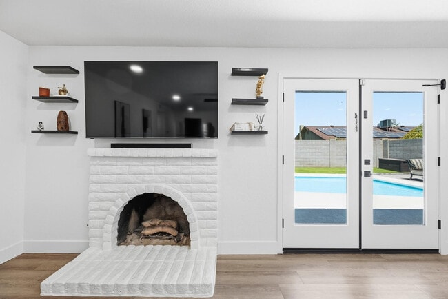 Building Photo - 3968 W Hearn Rd