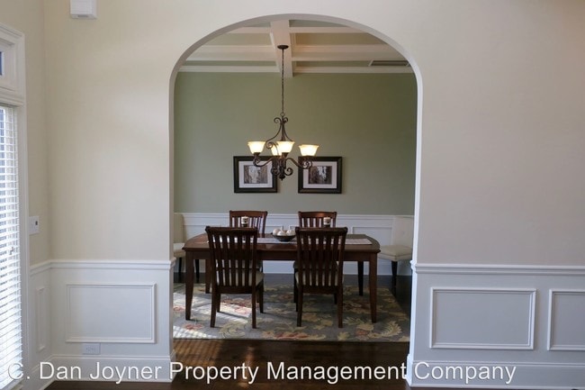 Building Photo - 119 Versilia Ln