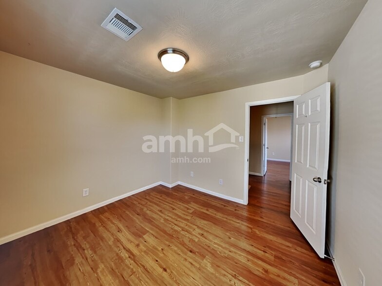 Building Photo - 5923 Stockholm Ct