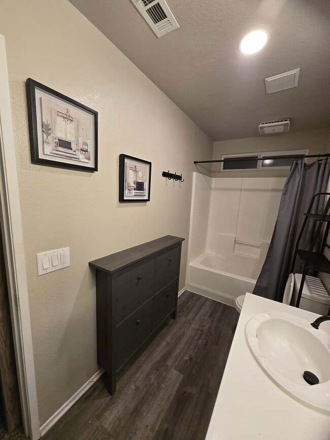 Building Photo - 44207 61st St W