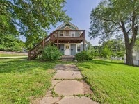 Building Photo - 701 W Kansas St