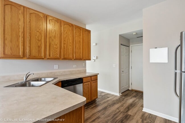 Building Photo - 4137 Blackstone Dr